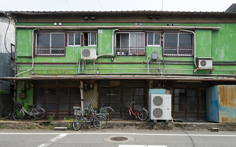アパート建築の考察